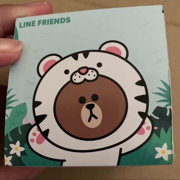 Kawaii Line Friends Brown Bear dressed as a Seal Mini Mystery Collectible Plush - Picture 8 of 13